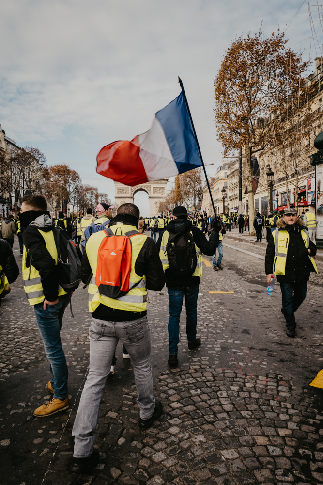 Manifestation sur les Champs Elysées le Samedi 8 Décembre 2018.